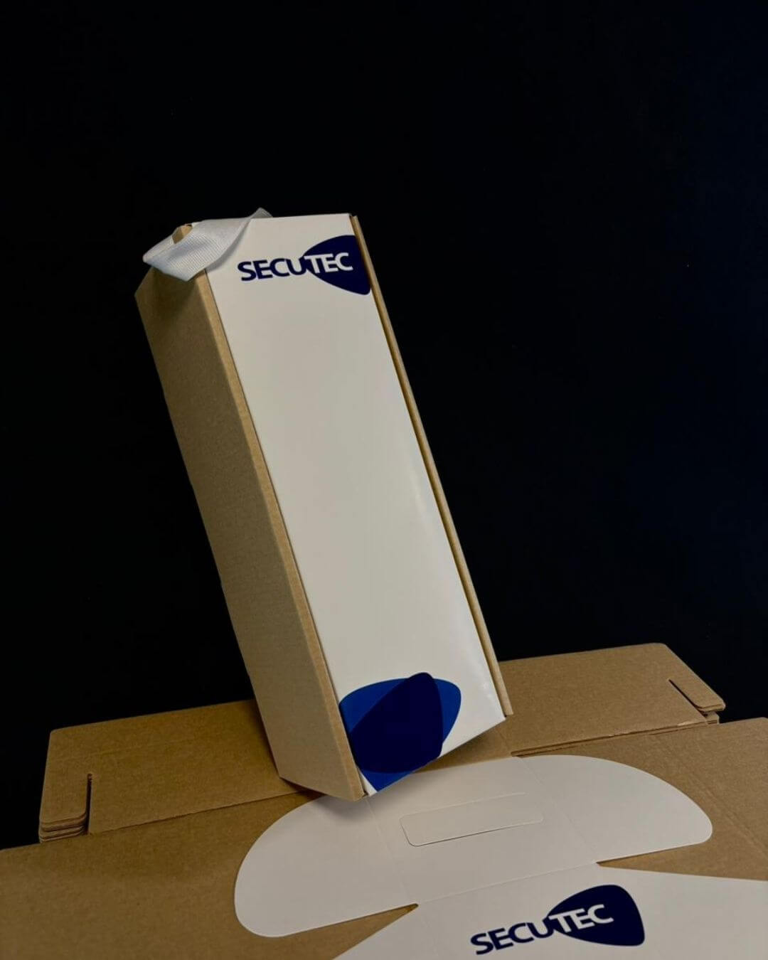 Caja para vino con tapa blanca impresa (3)